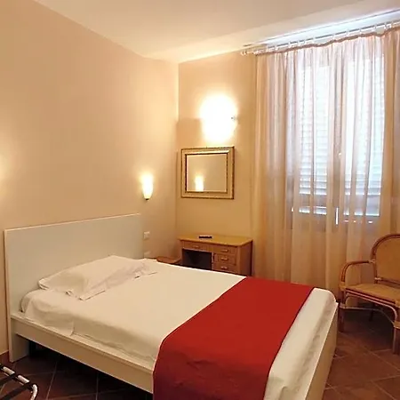 Hotel Rita Major 2*