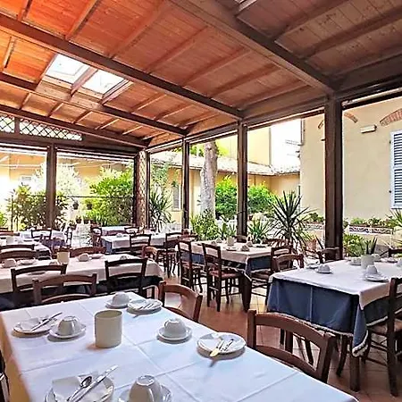 Hotel Rita Major 2*