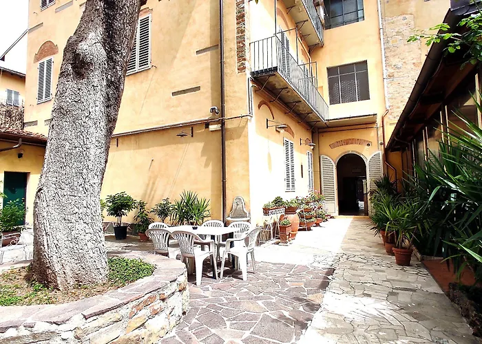 Rita Major 2* Florence