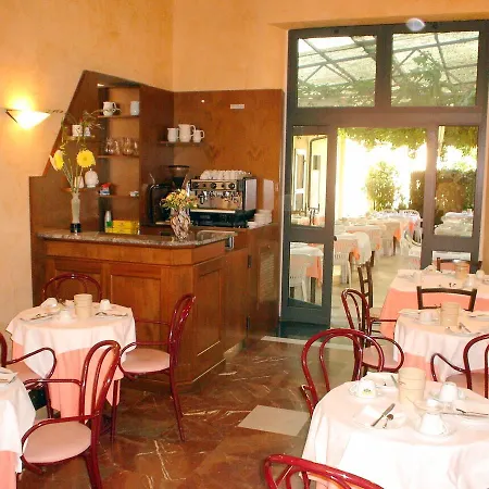 Rita Major Hotel 2*