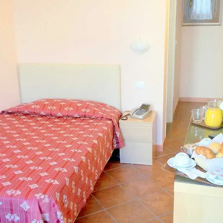 Rita Major 2* Florence